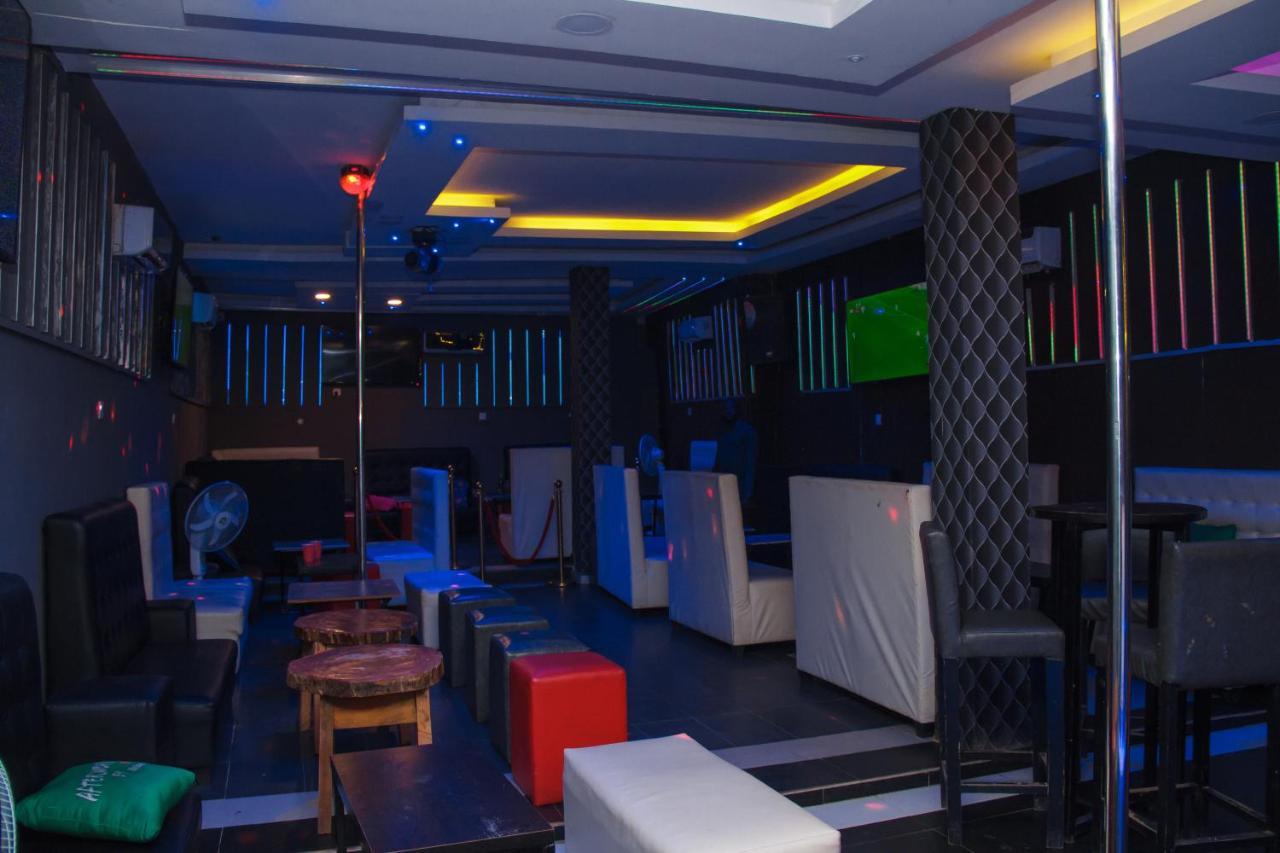 Go2Hotel45 Lagos Buitenkant foto