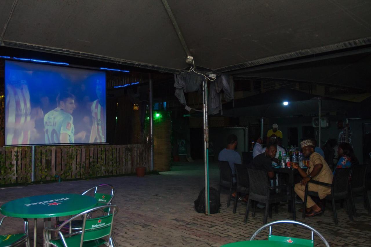 Go2Hotel45 Lagos Buitenkant foto